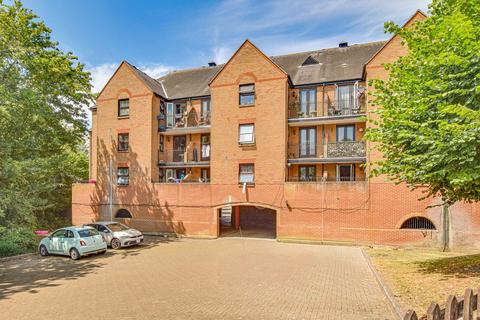 2 bedroom apartment for sale, Fitzwalter Place, Great Dunmow
