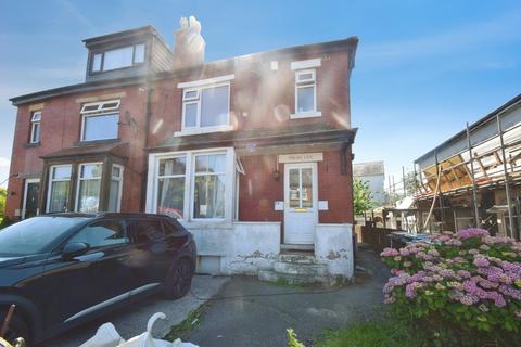 4 bedroom semi-detached house for sale, Bylands Grove, Bradford BD15