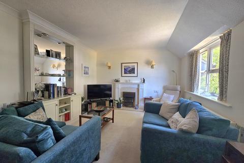2 bedroom apartment for sale, Monmouth Court, Lymington SO41