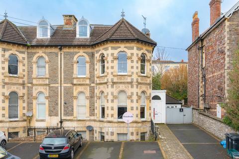 1 bedroom flat for sale, Belgrave Road, Clifton