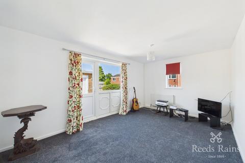 3 bedroom semi-detached house for sale, Taylor Crescent, West Yorkshire WF5