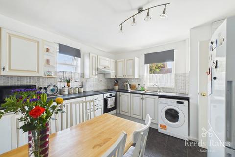 3 bedroom semi-detached house for sale, Taylor Crescent, West Yorkshire WF5