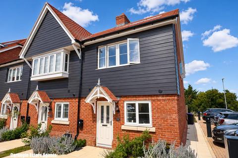 2 bedroom end of terrace house to rent, Dunnock Close, Knebworth SG3