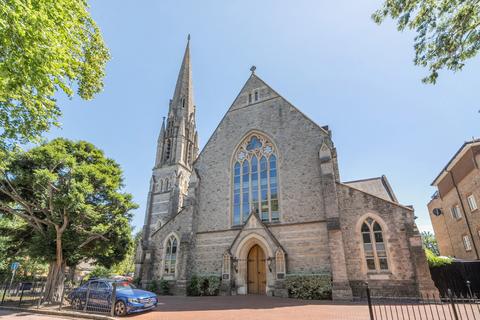 2 bedroom flat for sale, Crescent Road, Beckenham, BR3