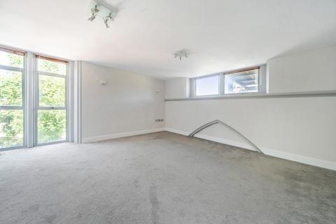 2 bedroom flat for sale, Crescent Road, Beckenham, BR3