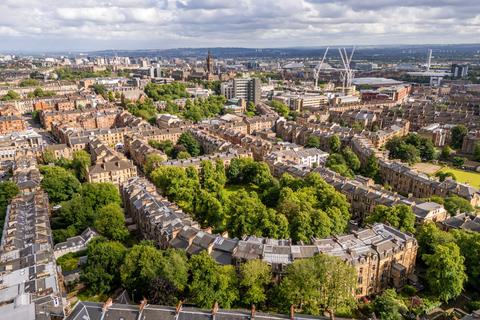 undefined, Athole Gardens, Dowanhill, Glasgow