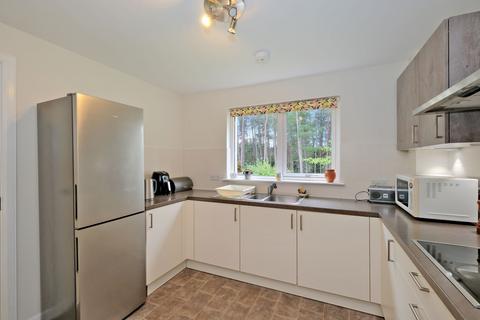 2 bedroom flat for sale, East Park, Banchory, AB31