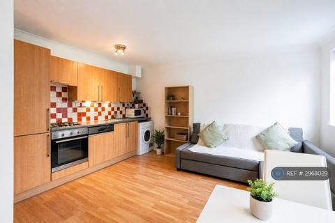 2 bedroom flat to rent, Deptford High Street, London, SE8