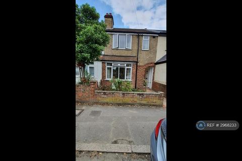 4 bedroom terraced house to rent, Tudor Road, Hayes, UB3