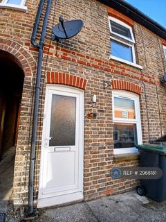 2 bedroom terraced house to rent, Woodside Road, Tonbridge, TN9