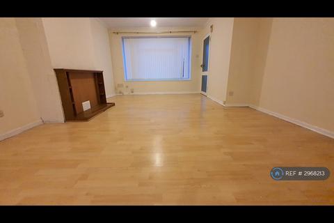 3 bedroom terraced house to rent, Cranford Drive, Hayes, UB3