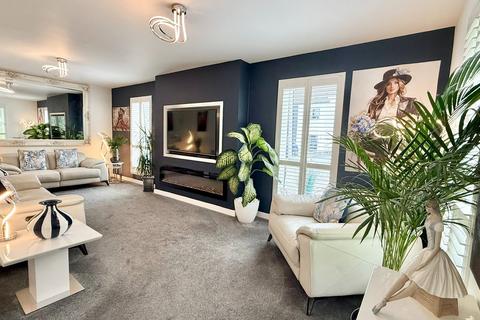 4 bedroom end of terrace house for sale, 10 Ballimore Gardens, Inverness, IV2 7AS