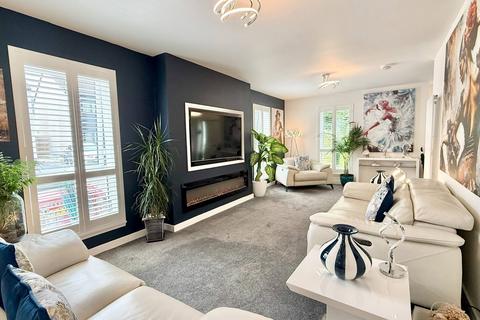 4 bedroom end of terrace house for sale, 10 Ballimore Gardens, Inverness, IV2 7AS