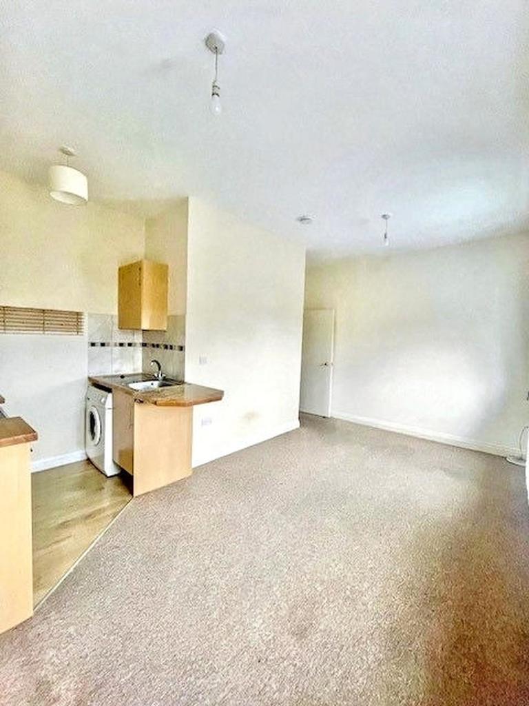 Apartment in Bournemouth - More