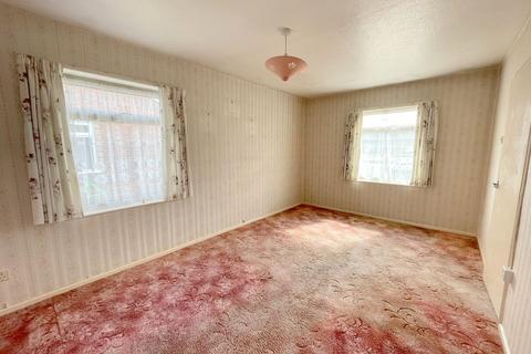 2 bedroom bungalow for sale, Dover Road, Brightlingsea, CO7