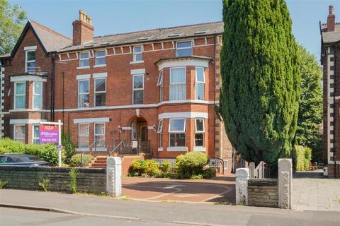 Whitelow Road, Chorlton