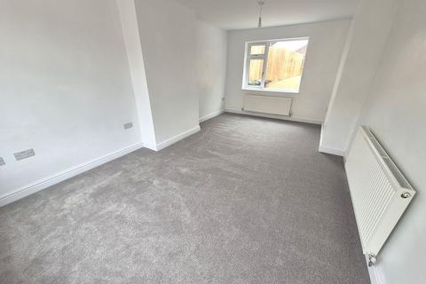 3 bedroom terraced house to rent, Dorset Drive, Walsall WS9