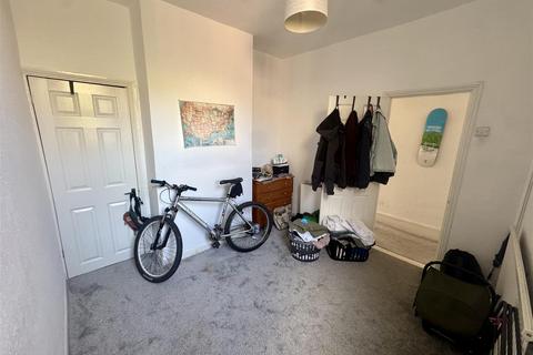 2 bedroom terraced house to rent, Westfield Road, Southsea
