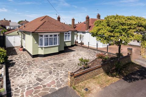 2 bedroom detached bungalow for sale, Trosley Road, Upper Belvedere, DA17
