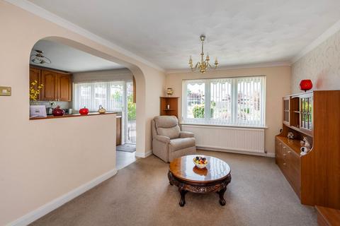 2 bedroom detached bungalow for sale, Trosley Road, Upper Belvedere, DA17