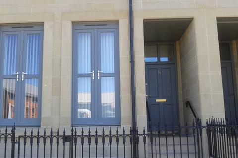 3 bedroom flat to rent, Newhaven Place, Newhaven, Edinburgh, EH6