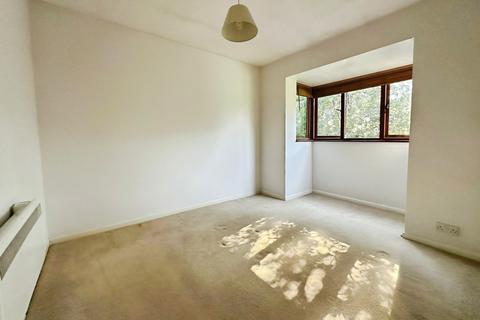 1 bedroom maisonette for sale, Wooland Court, Church Crookham, Fleet