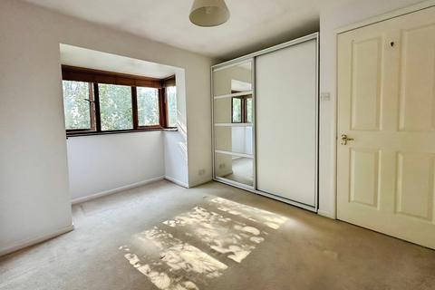 1 bedroom maisonette for sale, Wooland Court, Church Crookham, Fleet