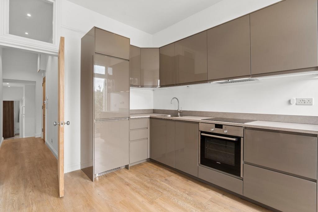 Apartment in London - View 4