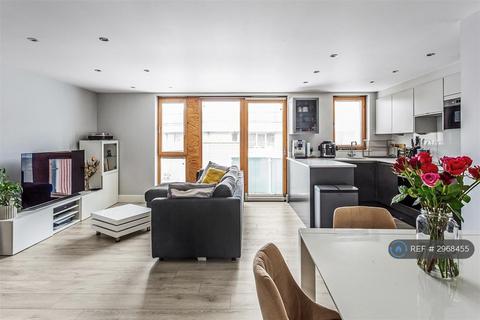 undefined, The Oaks Square, Epsom, KT19