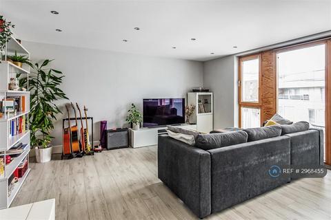 undefined, The Oaks Square, Epsom, KT19