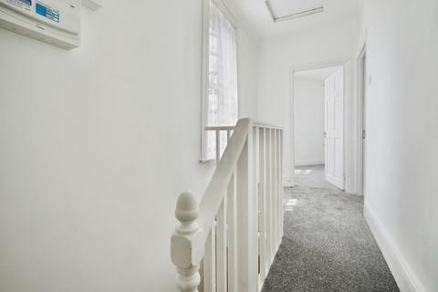 1 bedroom flat for sale, Montagu Road, London, N18