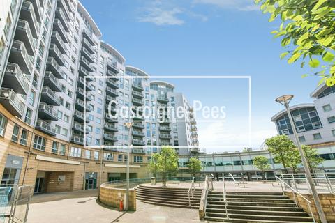 2 bed flat/apartment for rent in Crown Heights, Basingstoke, RG21