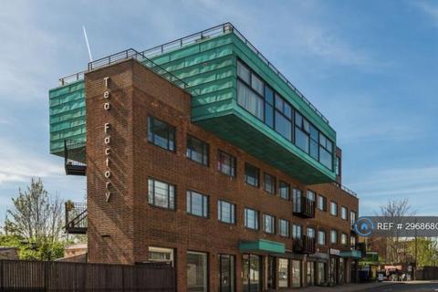 Studio to rent, Tea Building, London, SE4