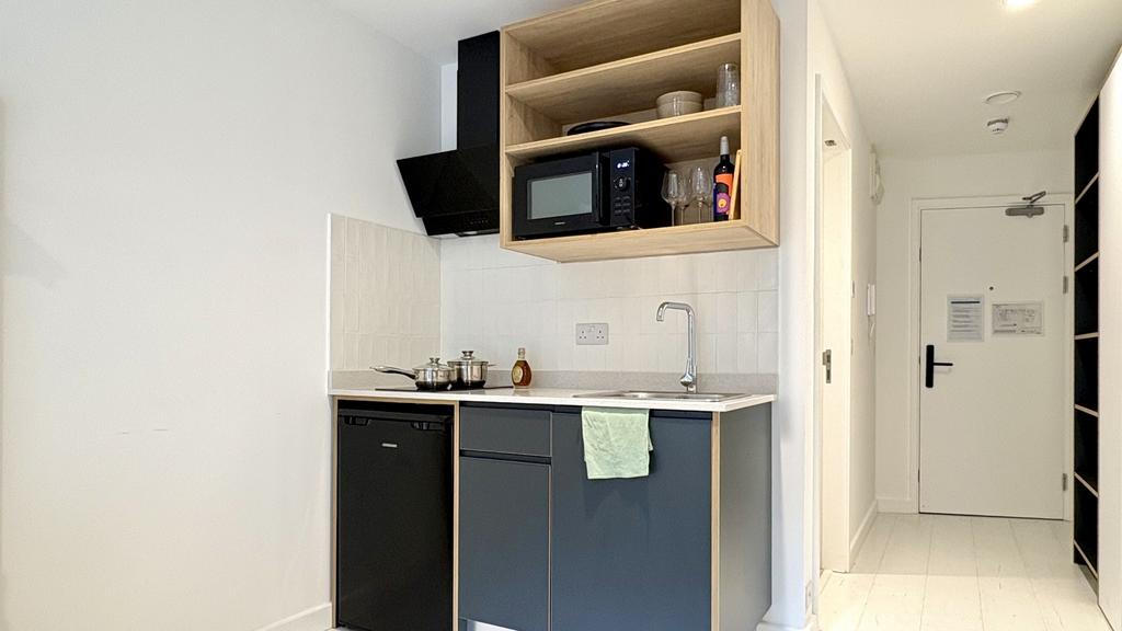 Apartment in London - View 2