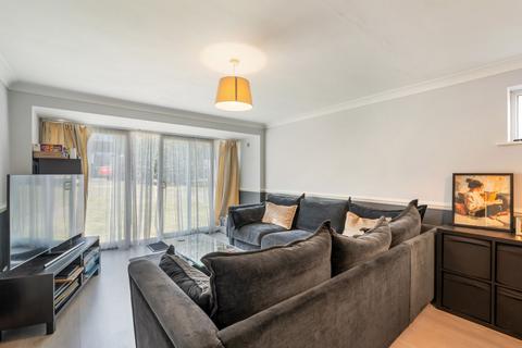 Westbourne Avenue, Cheam, SM3