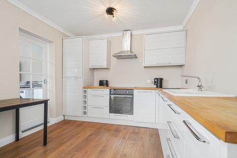 3 bedroom semi-detached house for sale, Chestnut Avenue, Doncaster, DN11