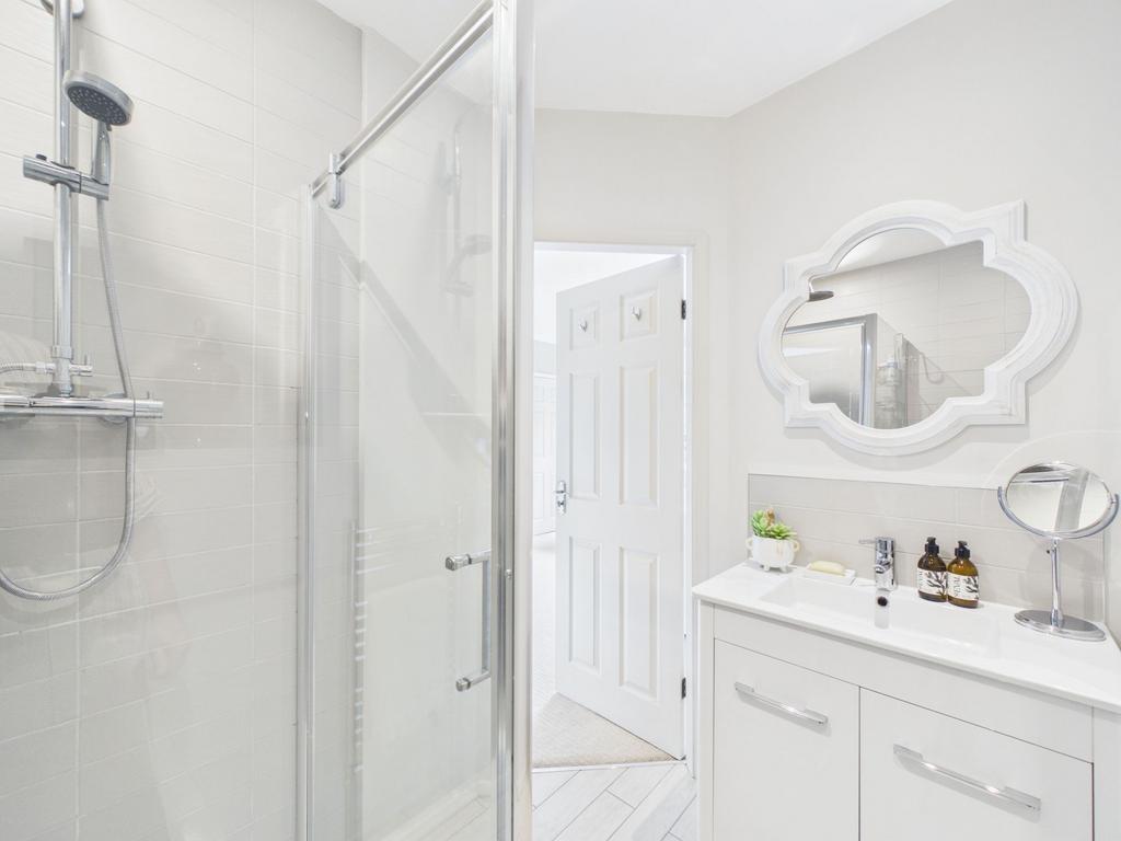 Ensuite Shower Room