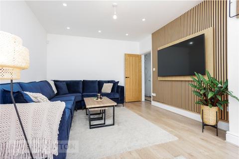 4 bedroom semi-detached house for sale, Broadway, Chadderton, Oldham, Greater Manchester, OL9