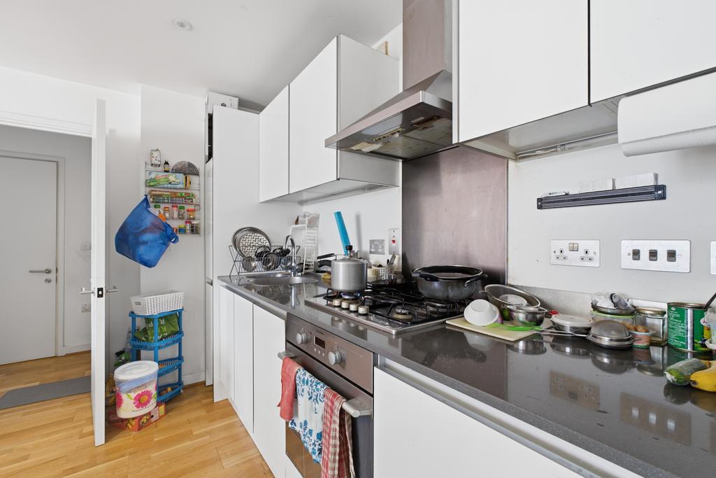 Apartment in Reading - View 5