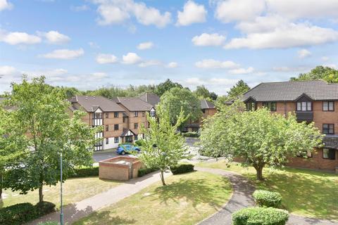 Clifton Walk, Dartford, Kent