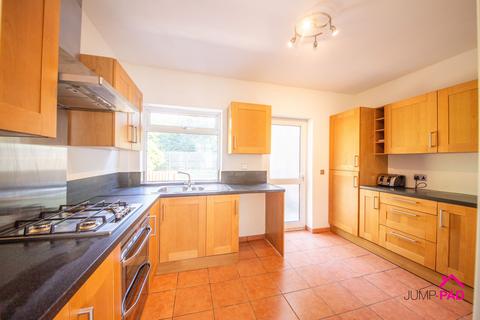 3 bedroom semi-detached house to rent, Acorn Street, Newton-Le-Willows, WA12