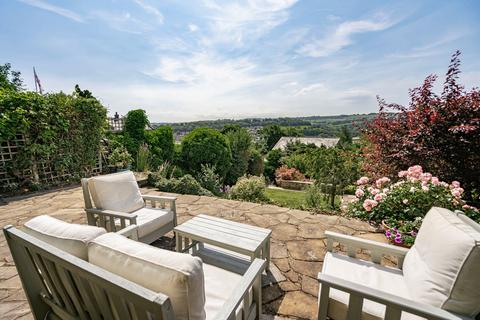 4 bedroom semi-detached house for sale, Sunnybank, Halifax HX4
