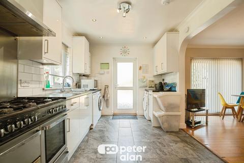 8 bedroom detached house for sale, Colchester Avenue, Penylan, Cardiff