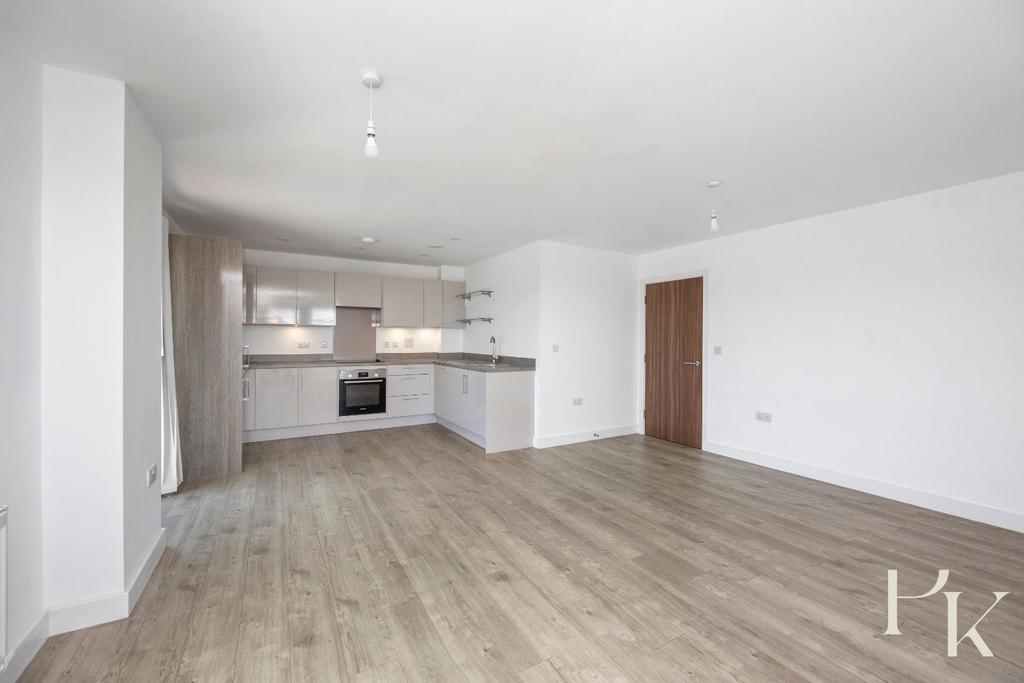 Apartment in Hove, Brunswick - View 4