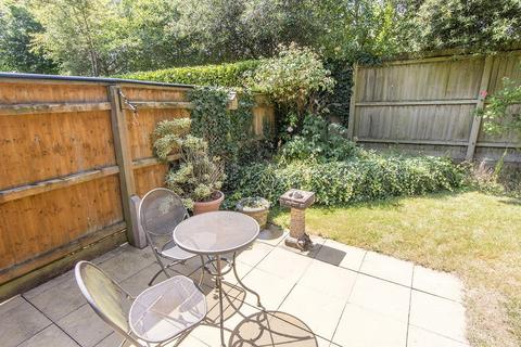 2 bedroom bungalow for sale, Turnbull Close, Leicester