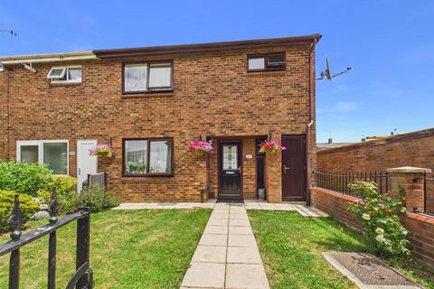 3 bedroom end of terrace house for sale, Windrush Court, Aylesbury HP21