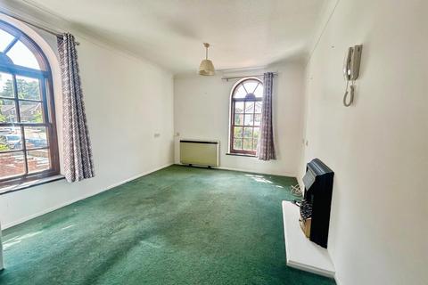 2 bedroom retirement property for sale, Farmadine House, Saffron Walden