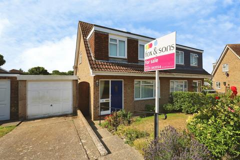 3 bedroom semi-detached house for sale, Stroma Gardens, Hailsham