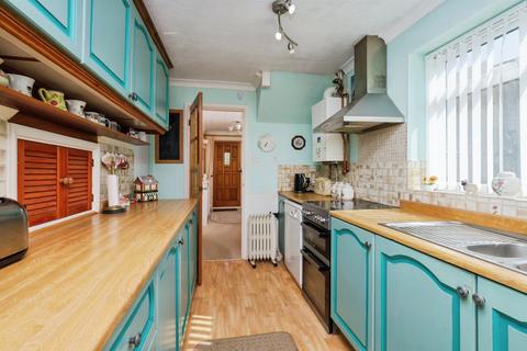 3 bedroom semi-detached house for sale, Stroma Gardens, Hailsham