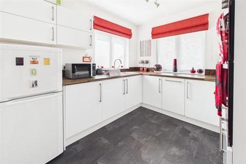 2 bedroom bungalow for sale, Wey Close, Swindon SN25